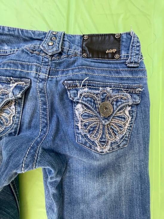 Jolt Denim - LOW RISE BOOT LEG JOLT JEANS WITH EMBROILED FLAP POCKETS LIGHT SIZE 1 JUNIORS